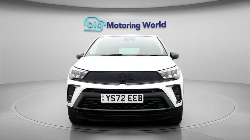 Used Vauxhall Crossland Ultimate 129 HP (94 kW) 2022 White SUV