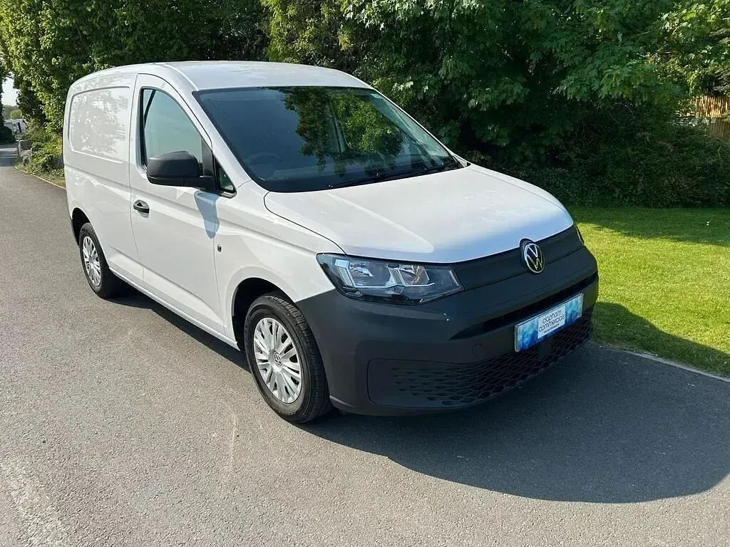 Begagnad VW Caddy 102 HK (75 kW) 2022 Vit Minibuss