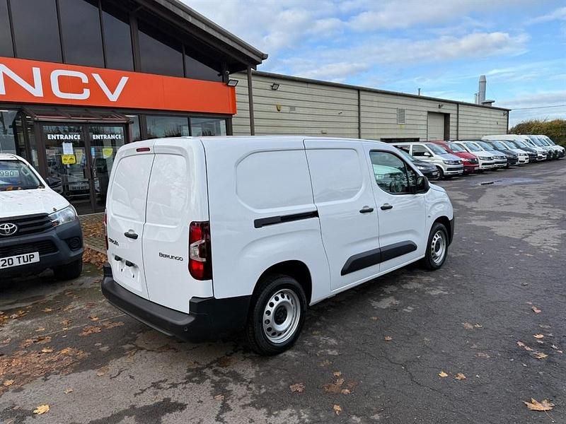 New Citroën Berlingo 100 HP (73 kW) 2025 White MPV