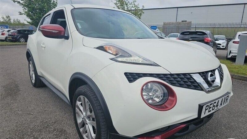 Pure white Used 2014 Nissan Juke Acenta Premium SUV | £5,175 (Fair price) - Image 1/4