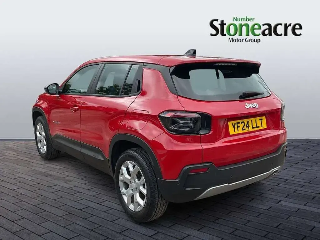 Used Jeep Avenger Altitude 100 HP (73 kW) 2024 Red SUV