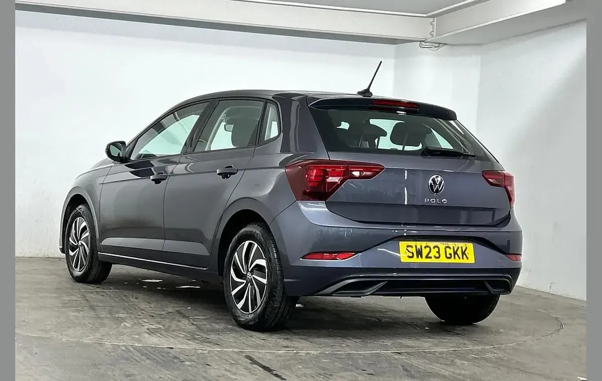 Used VW Polo Life 95 HP (69 kW) 2023 Grey Hatchback