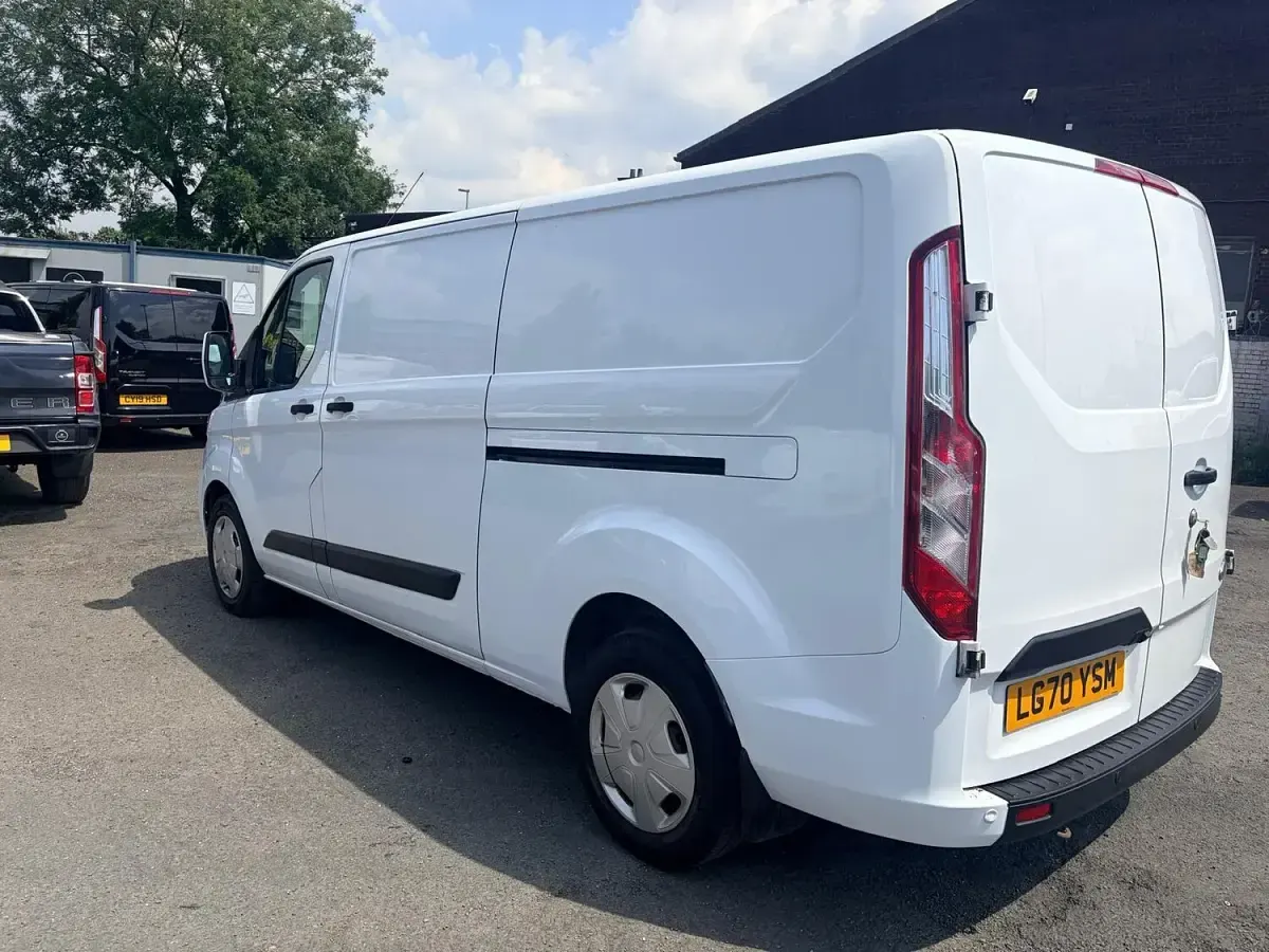 Used Ford Transit Custom Trend 130 HP (95 kW) 2020 White Van