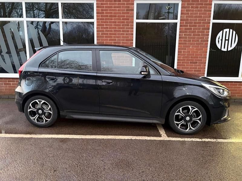 Used MG MG3 Exclusive 106 HP (77 kW) 2021 Black Hatchback