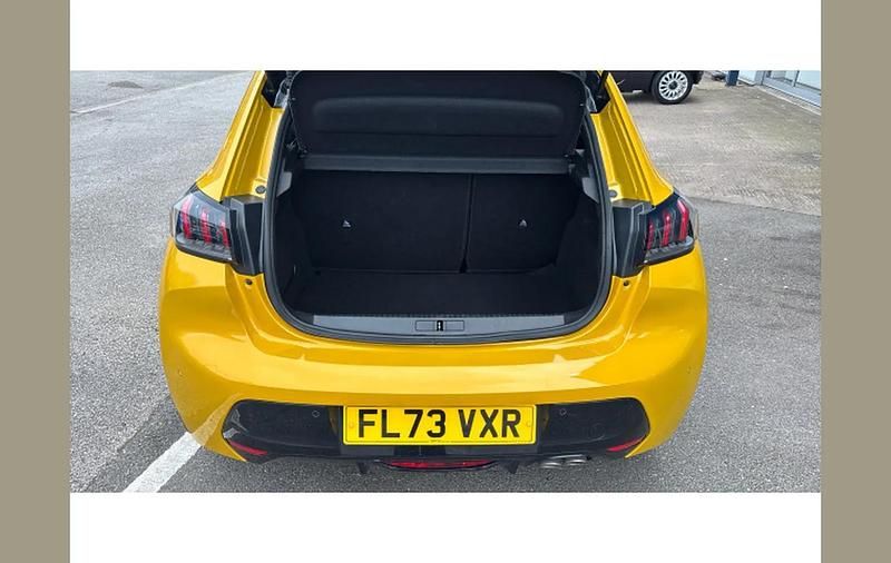 Used Peugeot 208 GTi 129 HP (94 kW) 2023 Yellow Hatchback