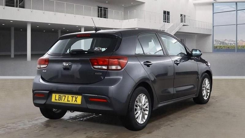 Used Kia Rio 77 HP (56 kW) 2017 Grey Hatchback