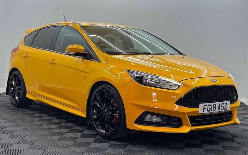 Used Ford Focus ST 250 HP (183 kW) 2017 Hatchback