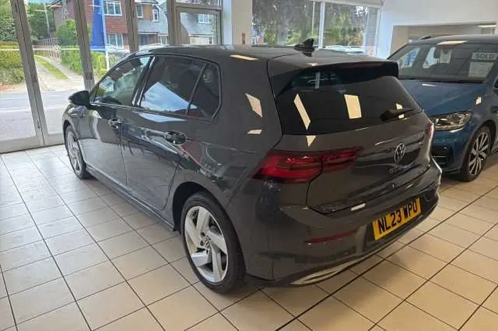 Used VW Golf VIII GTE 245 HP (180 kW) 2023 Grey Hatchback