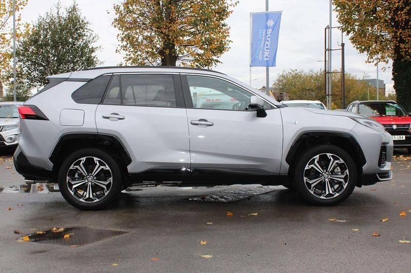 Begagnad Suzuki Across 302 HK (222 kW) 2025 Silver SUV