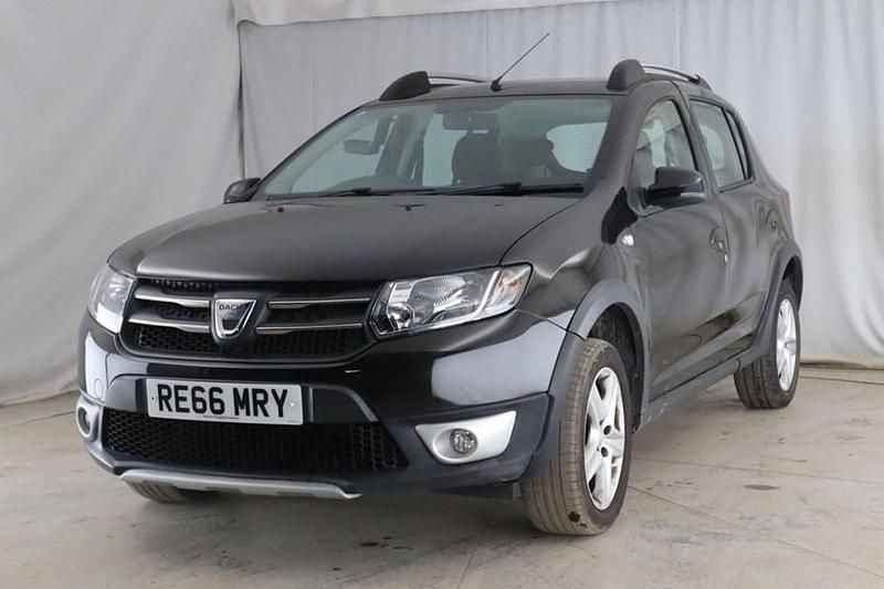 Used Dacia Sandero Lauréate 90 HP (66 kW) 2016