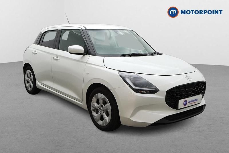 White Used 2025 Suzuki Swift Hatchback | £17,449 (Fair price) - Image 1/4