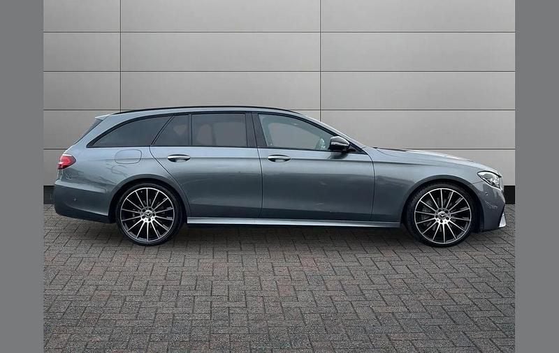 Used Mercedes E200 AMG line 196 HP (144 kW) 2022 Grey Estate
