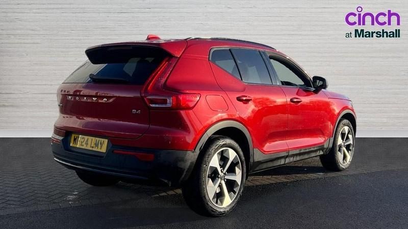 Used Volvo XC40 Ultimate 197 HP (144 kW) 2024 Red SUV