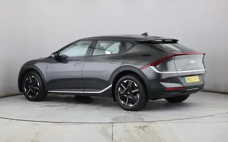 Used Kia EV6 125 kW (170 HP) 2024 SUV