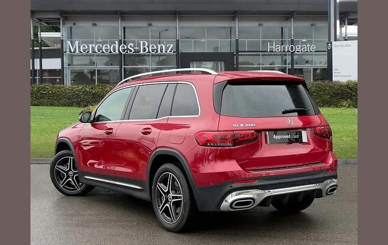 Used Mercedes GLB200 Executive 161 HP (118 kW) 2023 Red SUV