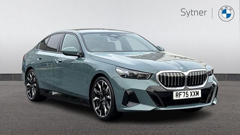 New BMW 530e M Sport 295 HP (216 kW) 2026 Green