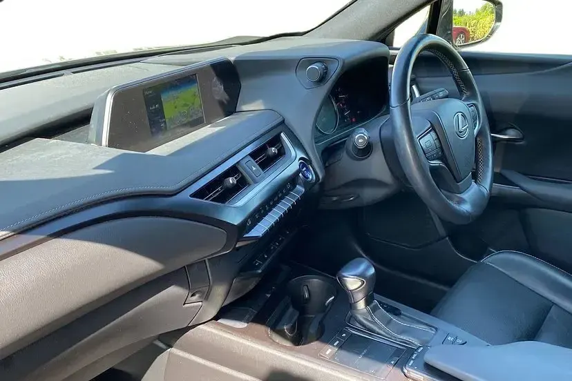 Used Lexus UX E-FOUR 181 HP (133 kW) 2020 Sonic titanium SUV