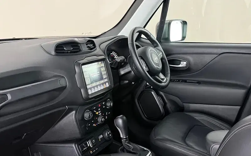 Used Jeep Renegade Limited 190 HP (139 kW) 2023 SUV