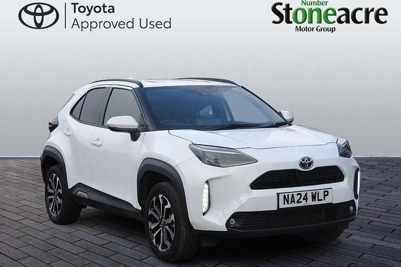 Used Toyota Yaris Hybrid Design 2024 SUV