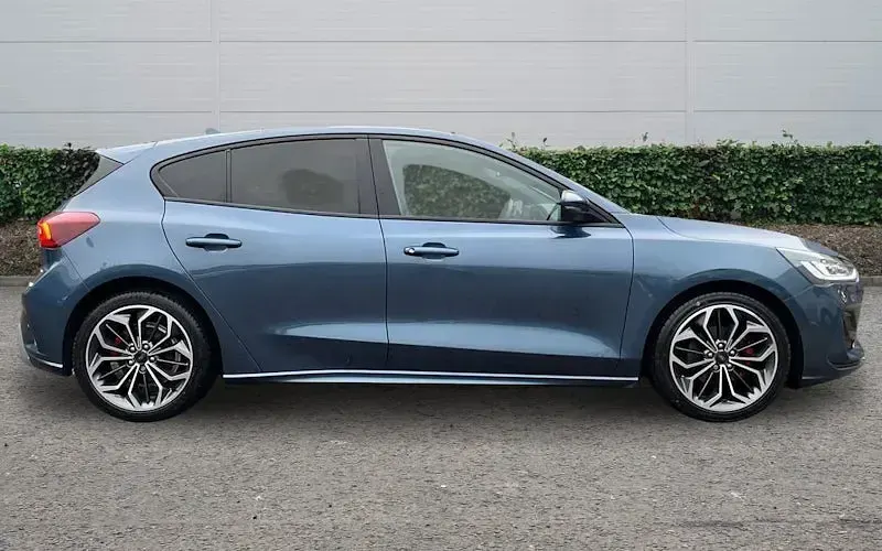 Usado Ford Focus ST-Line X 125 HP (91 kW) 2023 Azul Citadino