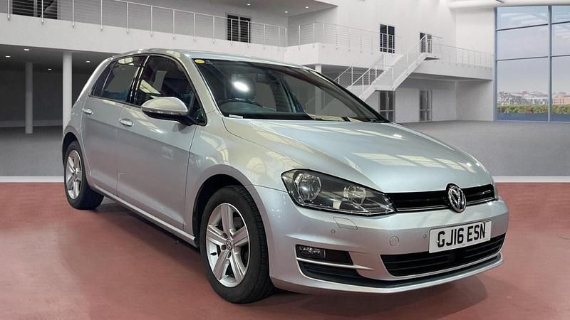 Used VW Golf VII Edition 125 HP (91 kW) 2016 Silver Hatchback