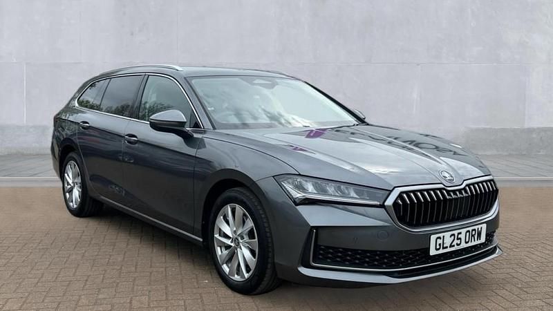 Used Skoda Superb SE Technology 150 HP (110 kW) 2025 Grey Estate