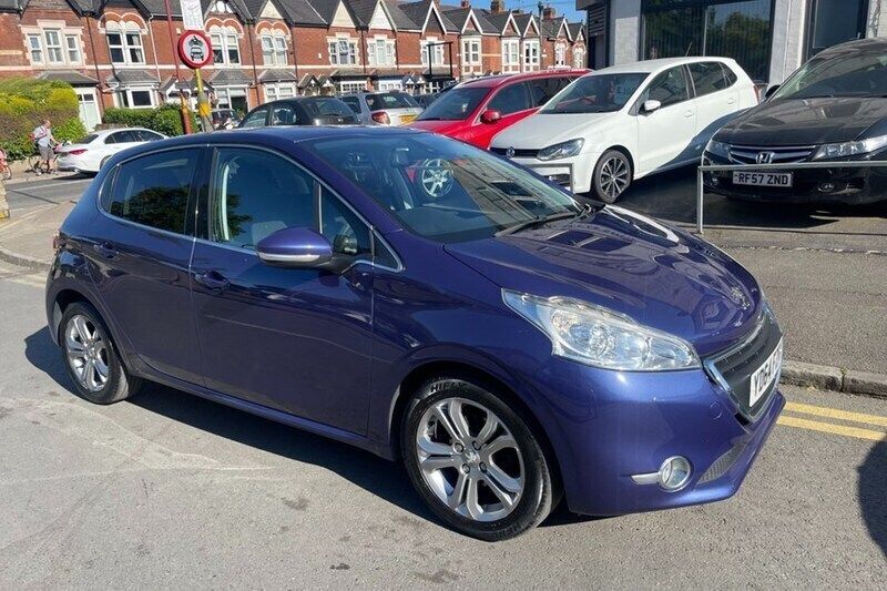 Blue Used 2014 Peugeot 208 Allure Hatchback | £5,000 (Fair price) - Image 1/1