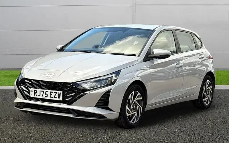 Used Hyundai i20 Advanced 101 HP (74 kW) 2024 Grey Hatchback