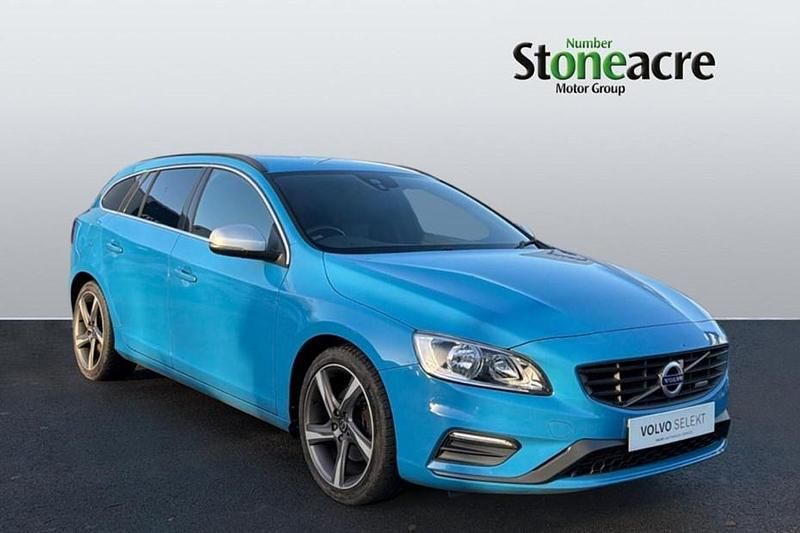 Blue Used 2014 Volvo V60 R-Design Estate | £13,490 (Expensive) - Image 1/1