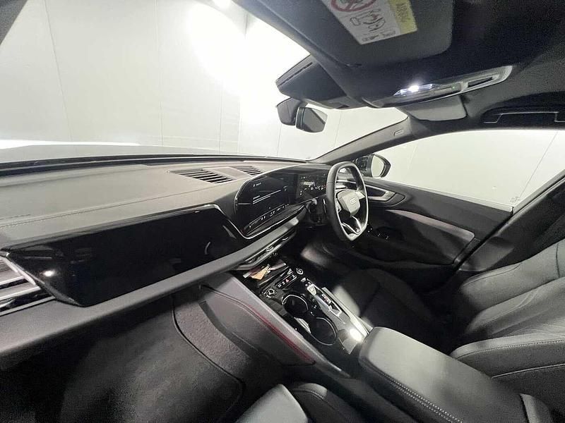 New Audi A5 S-Line 150 HP (110 kW) 2025 Black Estate