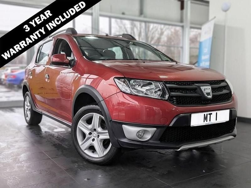 Red Used 2016 Dacia Sandero Ambiance Hatchback | £6,395 (Fair price) - Image 1/3