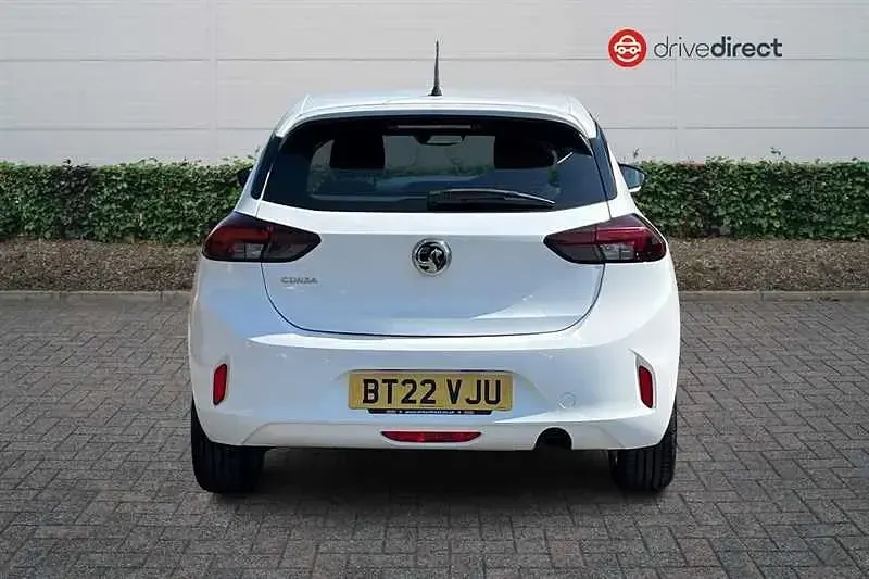 Second-hand Vauxhall Corsa Edition 75 CP (55 kW) 2022 Alb Hatchback