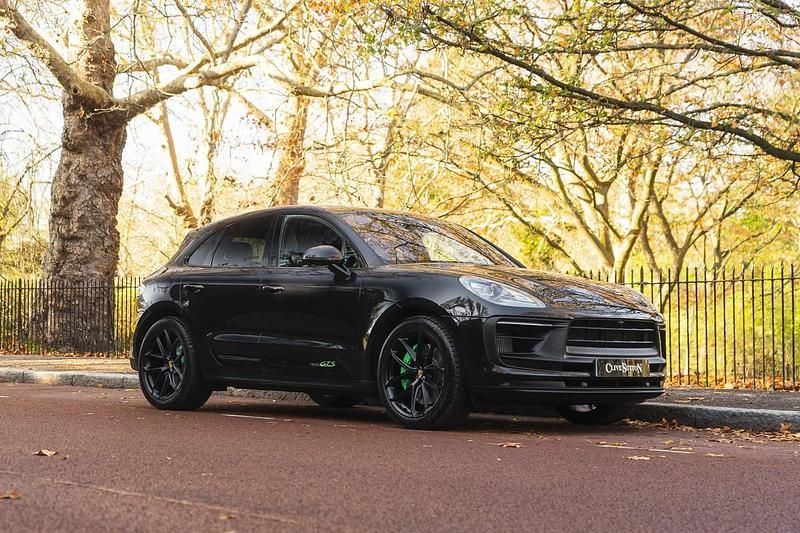 Black Used 2024 Porsche Macan GTS SUV | £79,950 (Expensive) - Image 1/4