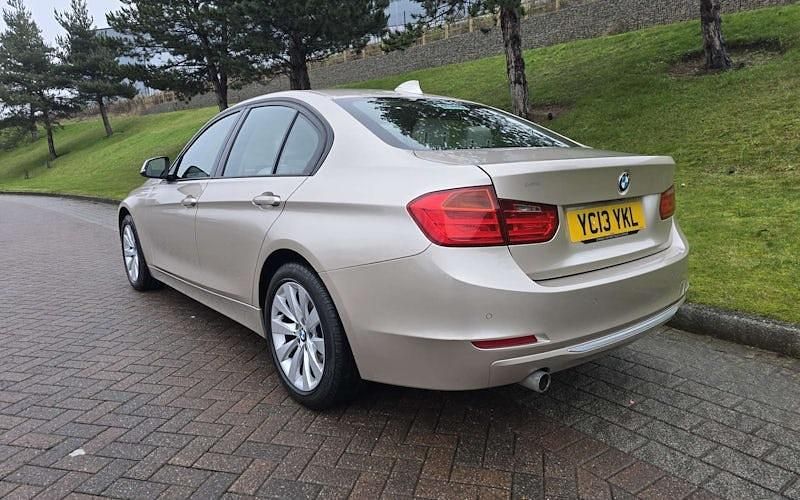 Used BMW 320 184 HP (135 kW) 2013 Silver Sedan