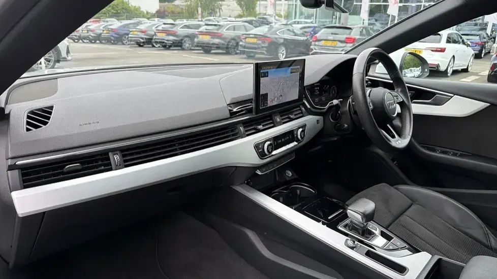 Used Audi A5 Sportback S-Line 163 HP (119 kW) 2021 White Hatchback