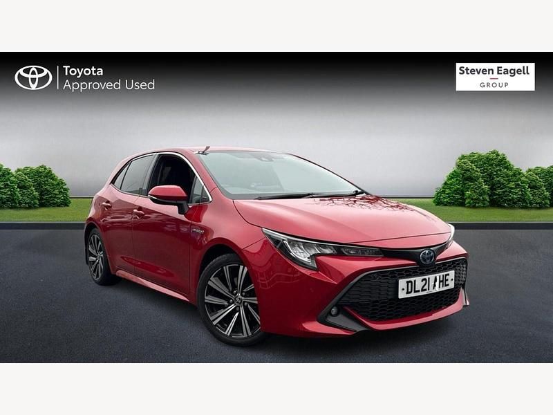 Used Toyota Corolla Design 2021 Red Hatchback