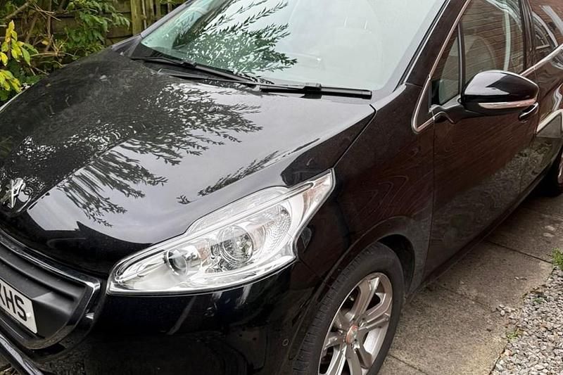 Black Used 2015 Peugeot 208 Roland Garros Hatchback | £6,149 (Good price) - Image 1/1