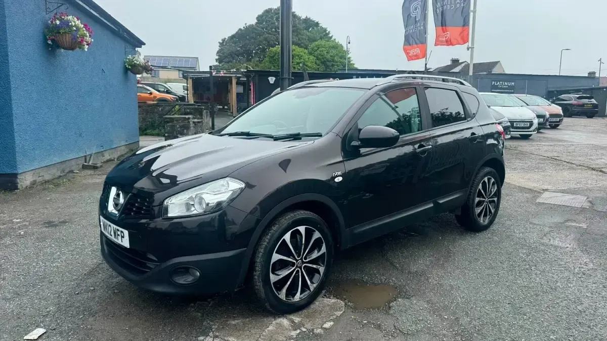 Used Nissan Qashqai N-TEC 110 HP (80 kW) 2012 Black SUV