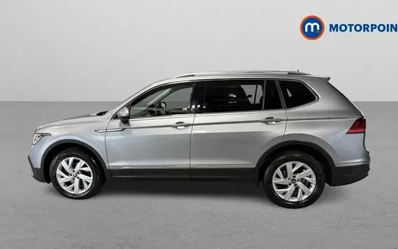 Usado VW Tiguan Allspace Life 150 HP (110 kW) 2024 SUV