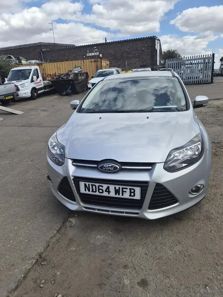 Used Ford Focus Zetec 99 HP (72 kW) 2014 Silver Hatchback