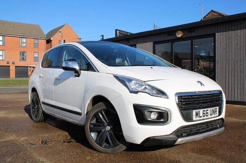 Used Peugeot 3008 Allure 120 HP (88 kW) 2016 White SUV