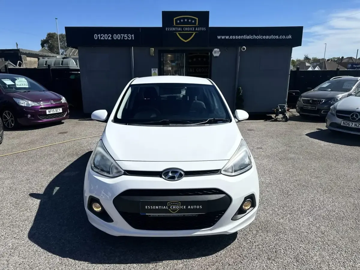 Usado Hyundai i10 SE 2015 Branco Citadino