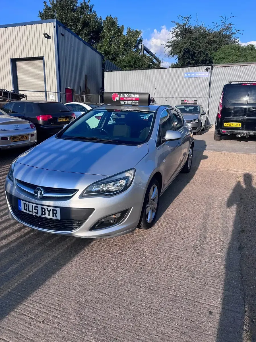 Used Vauxhall Astra SRi 2015 Silver Hatchback