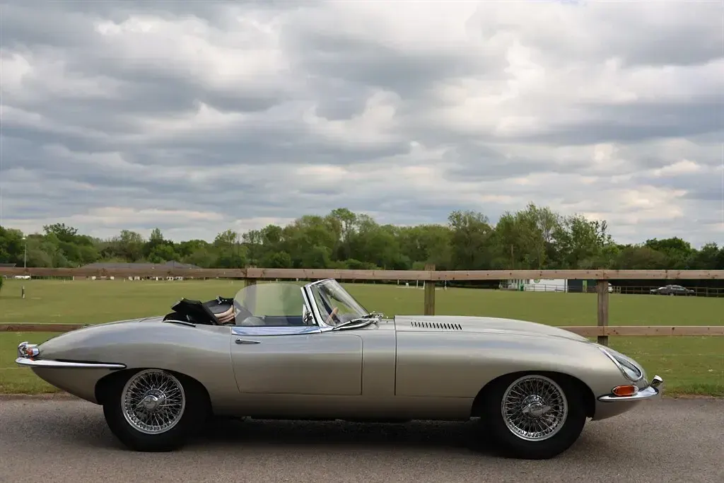 Used Jaguar E-Type 1965 Silver Cabriolet
