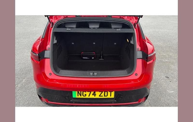 Used Renault Megane E-Tech Komfort 160 kW (218 HP) 2024 Red Hatchback