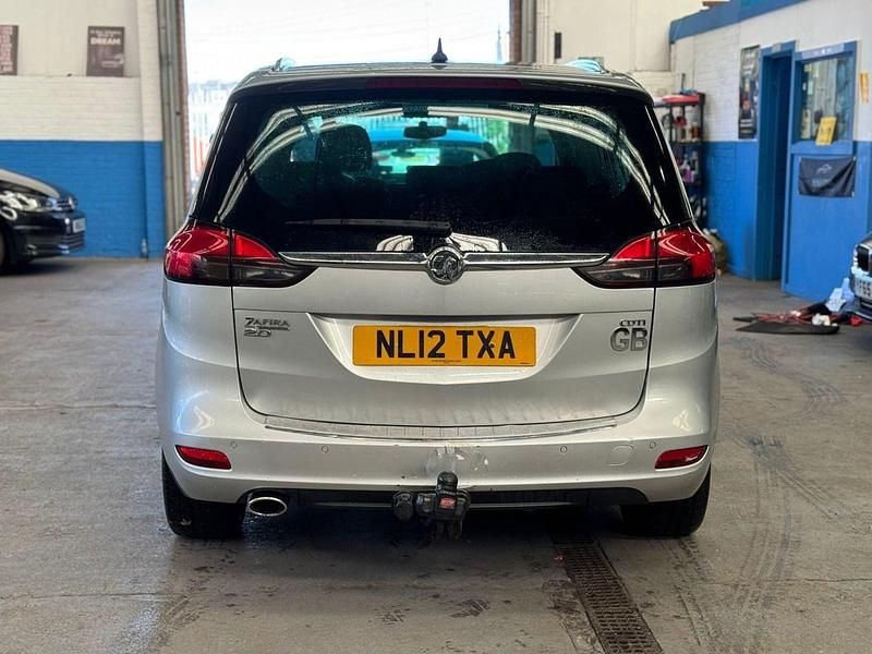 Used Vauxhall Zafira SRi 170 HP (125 kW) 2012 Silver MPV