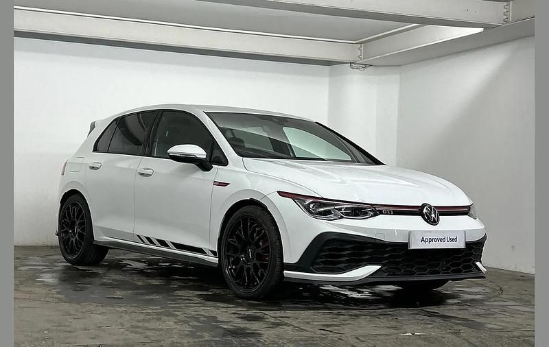 White Used 2022 VW Golf VIII GTI Clubsport Hatchback | £31,995 (Fair price) - Image 1/4