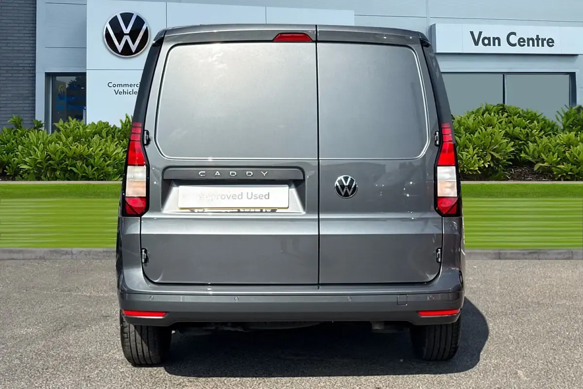Used VW Caddy 122 HP (89 kW) 2025 Grey MPV