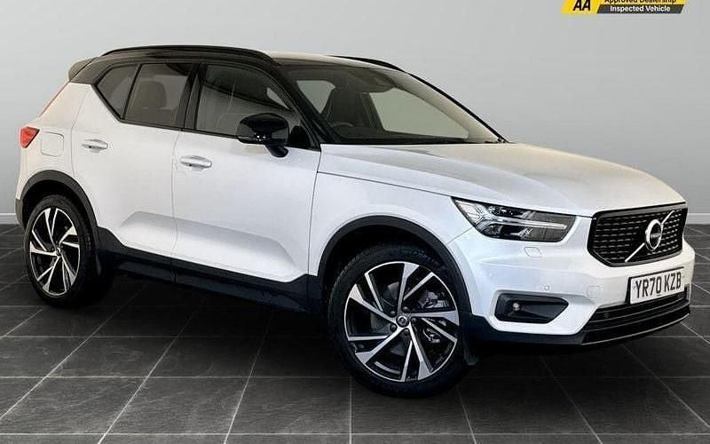 White Used 2020 Volvo XC40 R-Design Pro SUV | £24,295 (Good price) - Image 1/2