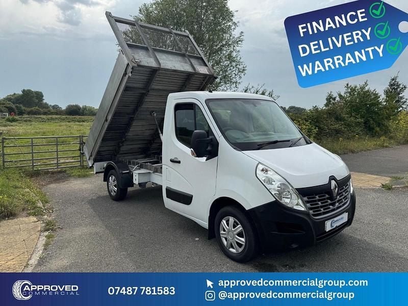 White Used 2017 Renault Master Business Van | £7,995 (Super price) - Image 1/4